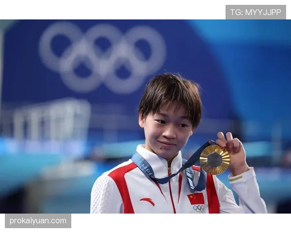 全红婵偷偷吃炸鸡被教练抓包，这届冠军也太真实了吧